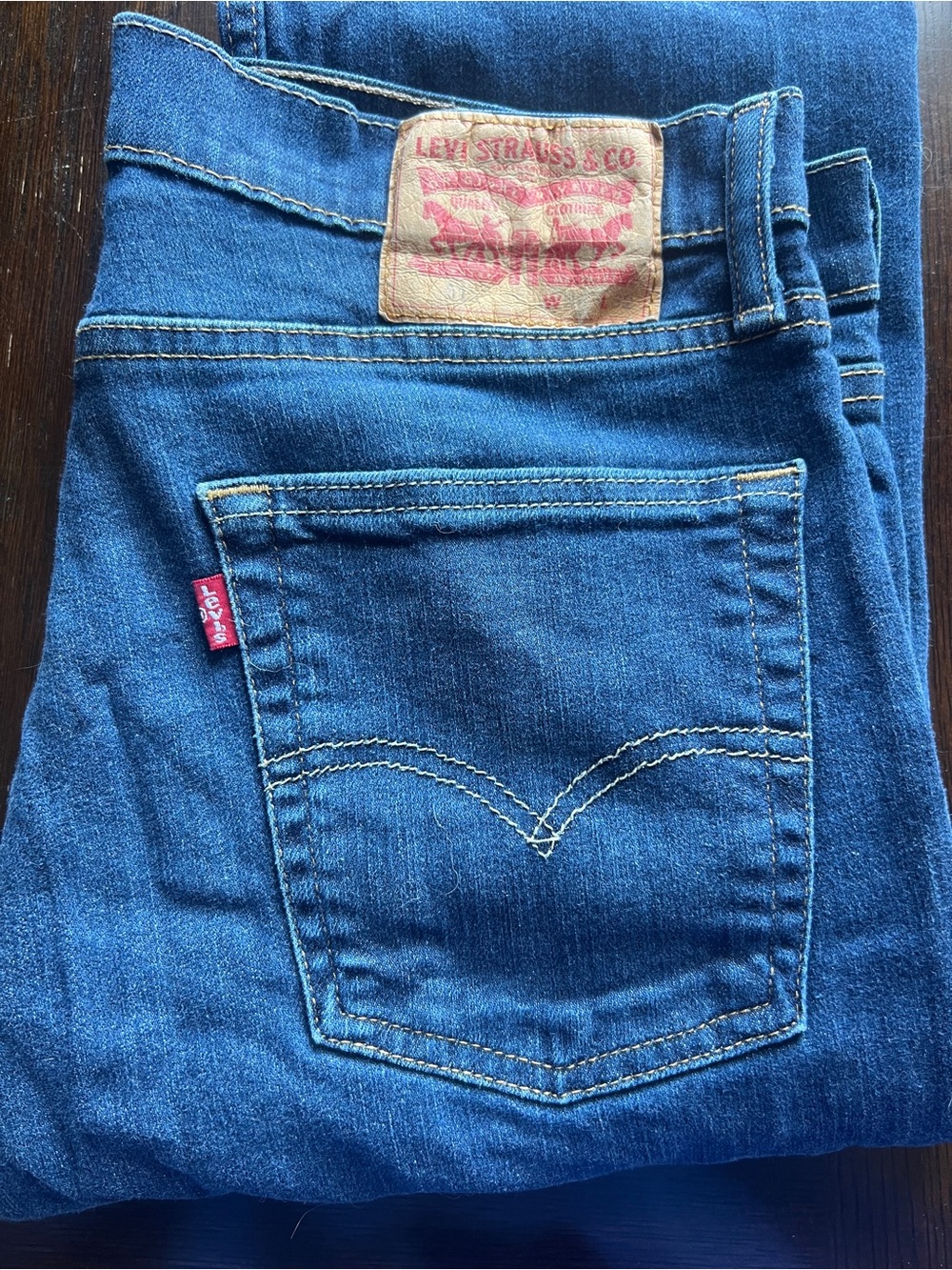 Levi's Women's Dark Blue Skinny Jeans with Signature Back Pocket